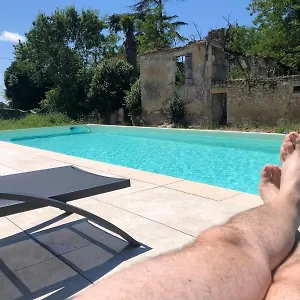  Couette-café Bears N Breakfast France